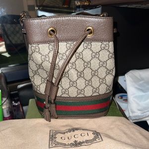 Authentic Gucci Ophidia bucket bag